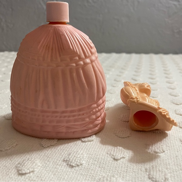 Avon Fashion Figurine Elizabethan bottle containing Field Flowers Cologne - Picture 7 of 10